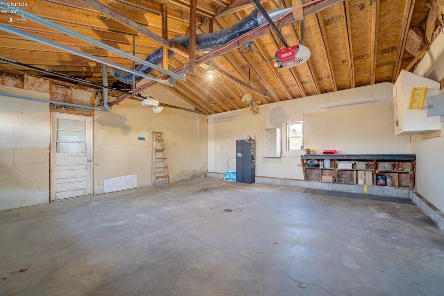 3255 Limerick Road, Clyde, Ohio image 36