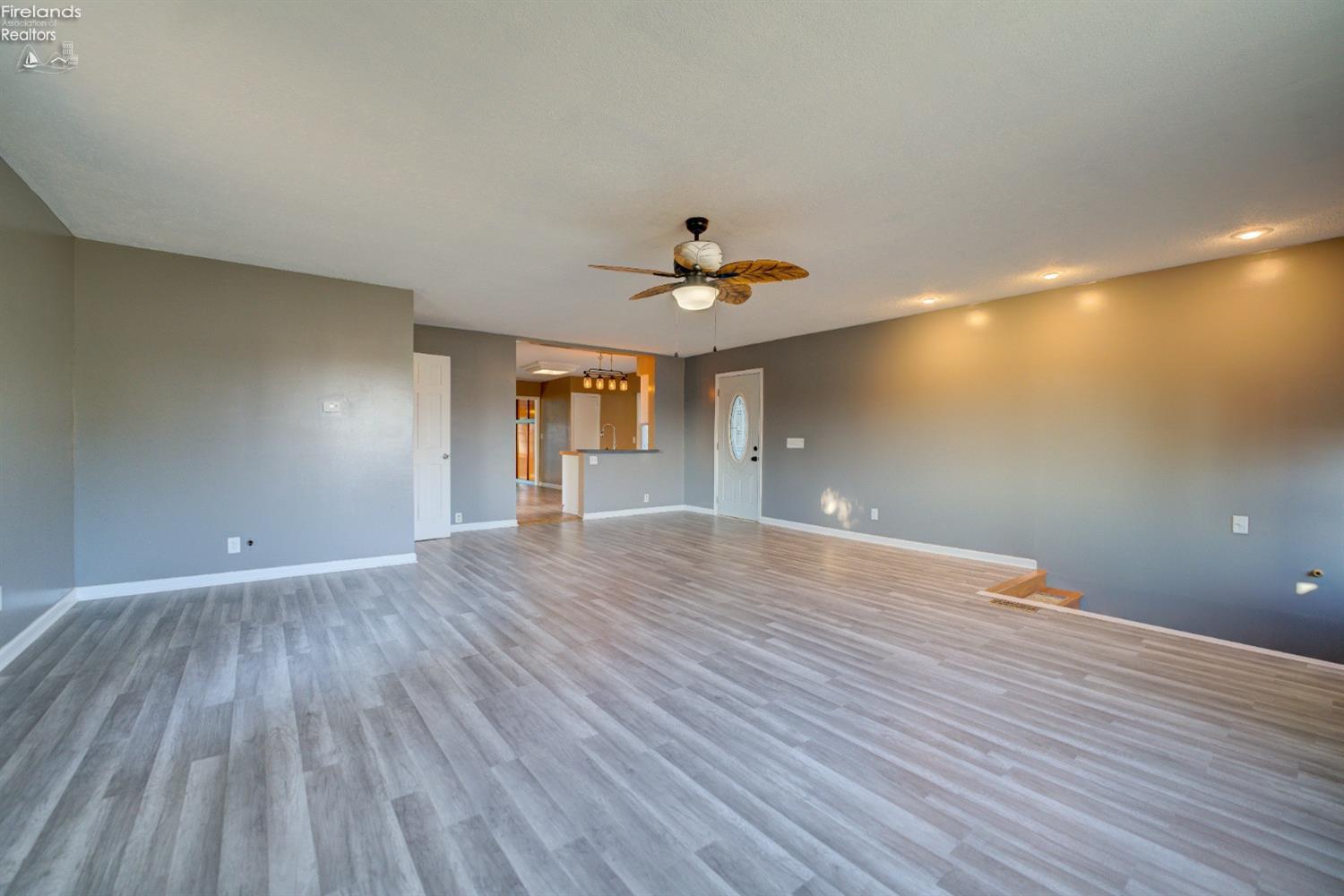 3255 Limerick Road, Clyde, Ohio image 12