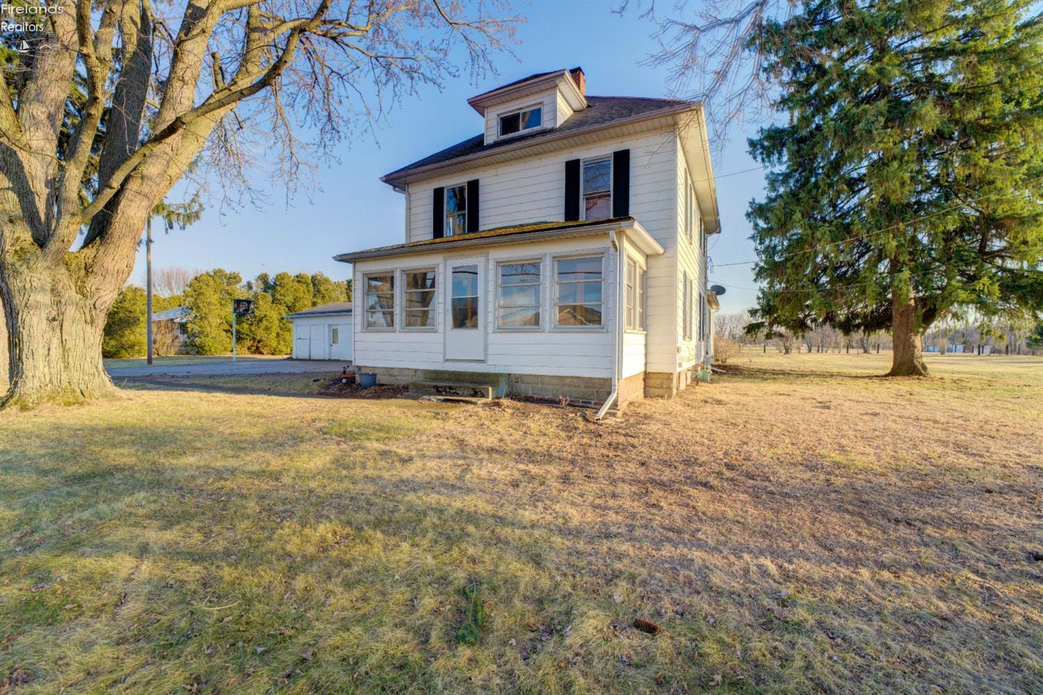 3255 Limerick Road, Clyde, Ohio image 1