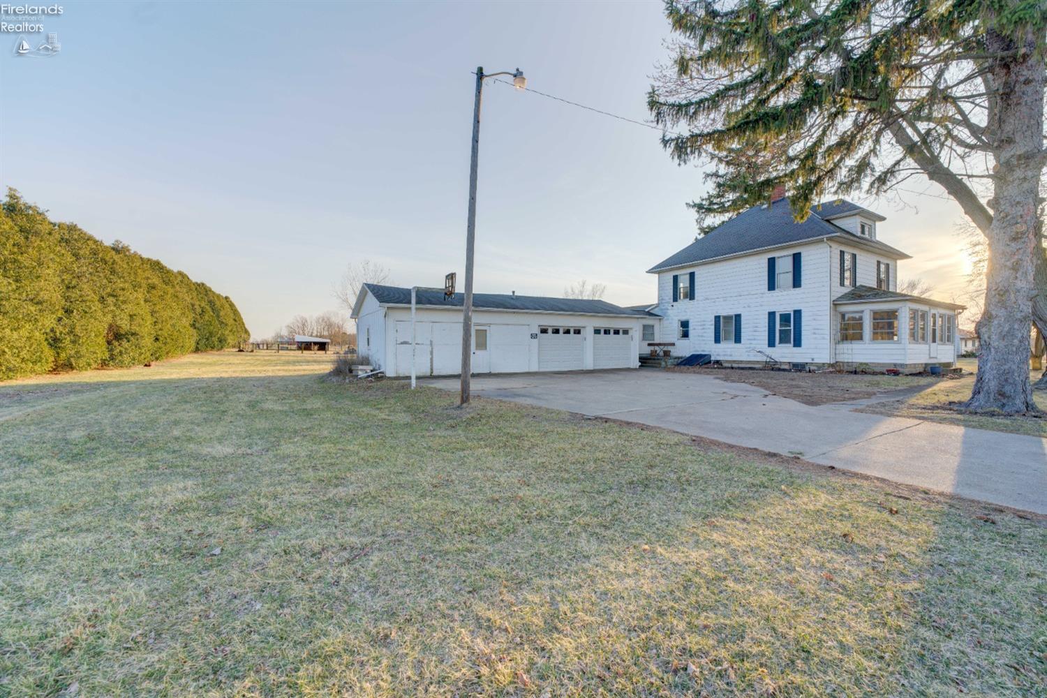 3255 Limerick Road, Clyde, Ohio image 38