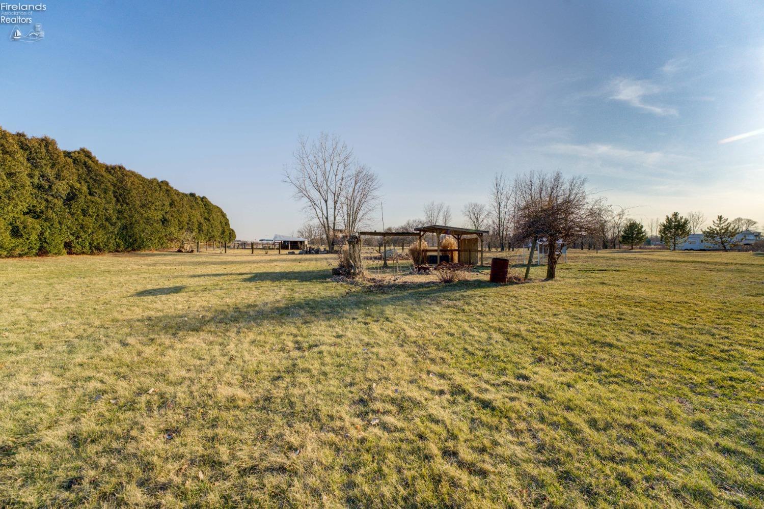 3255 Limerick Road, Clyde, Ohio image 41