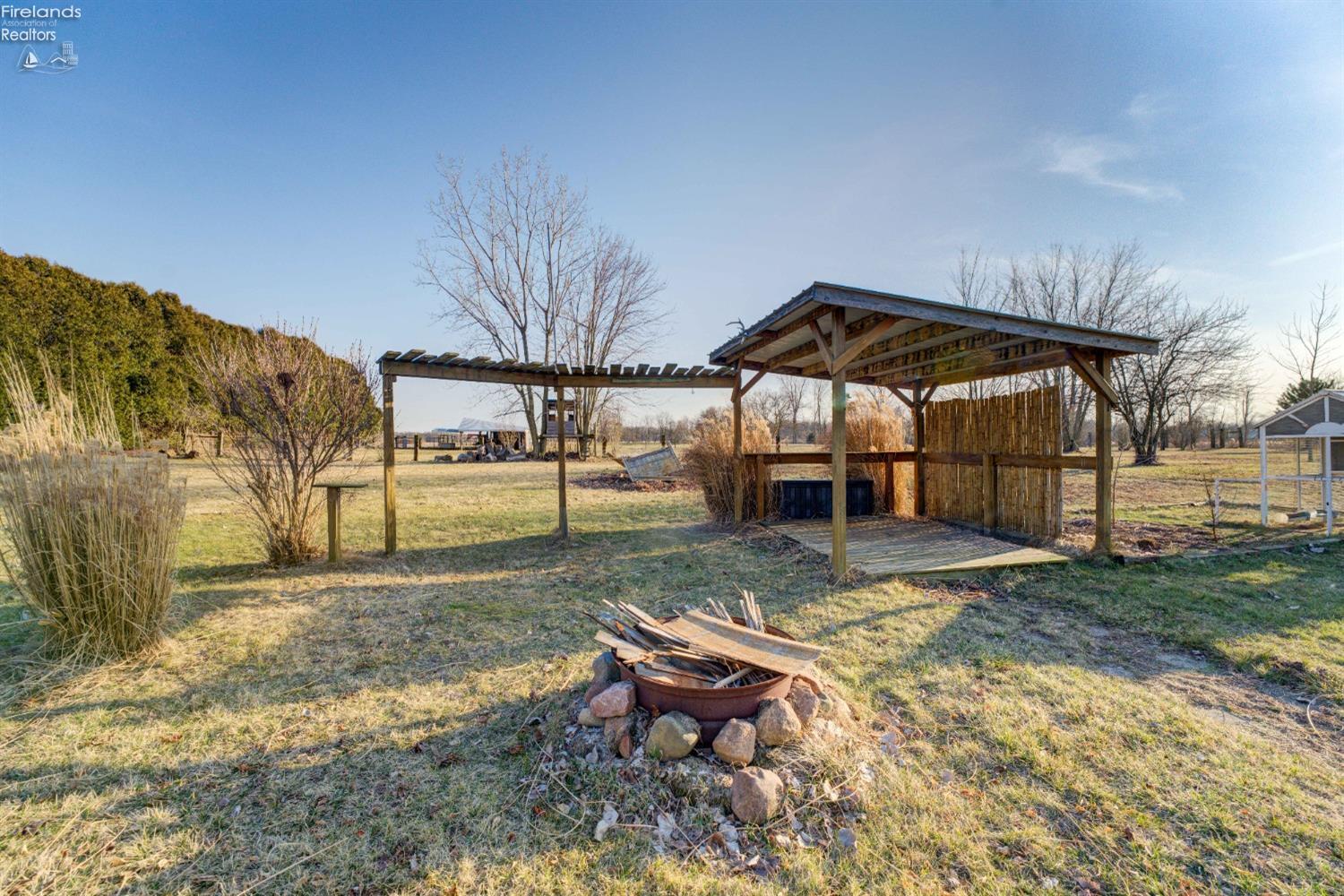 3255 Limerick Road, Clyde, Ohio image 46