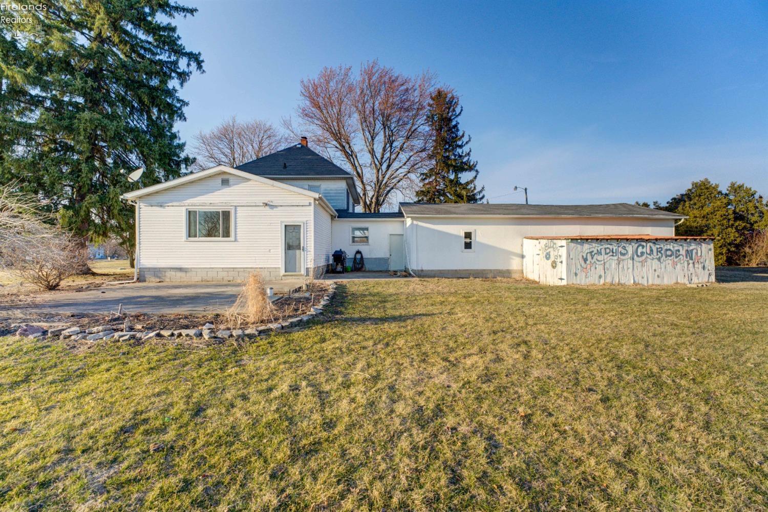 3255 Limerick Road, Clyde, Ohio image 43