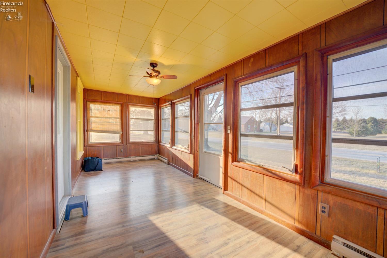 3255 Limerick Road, Clyde, Ohio image 4