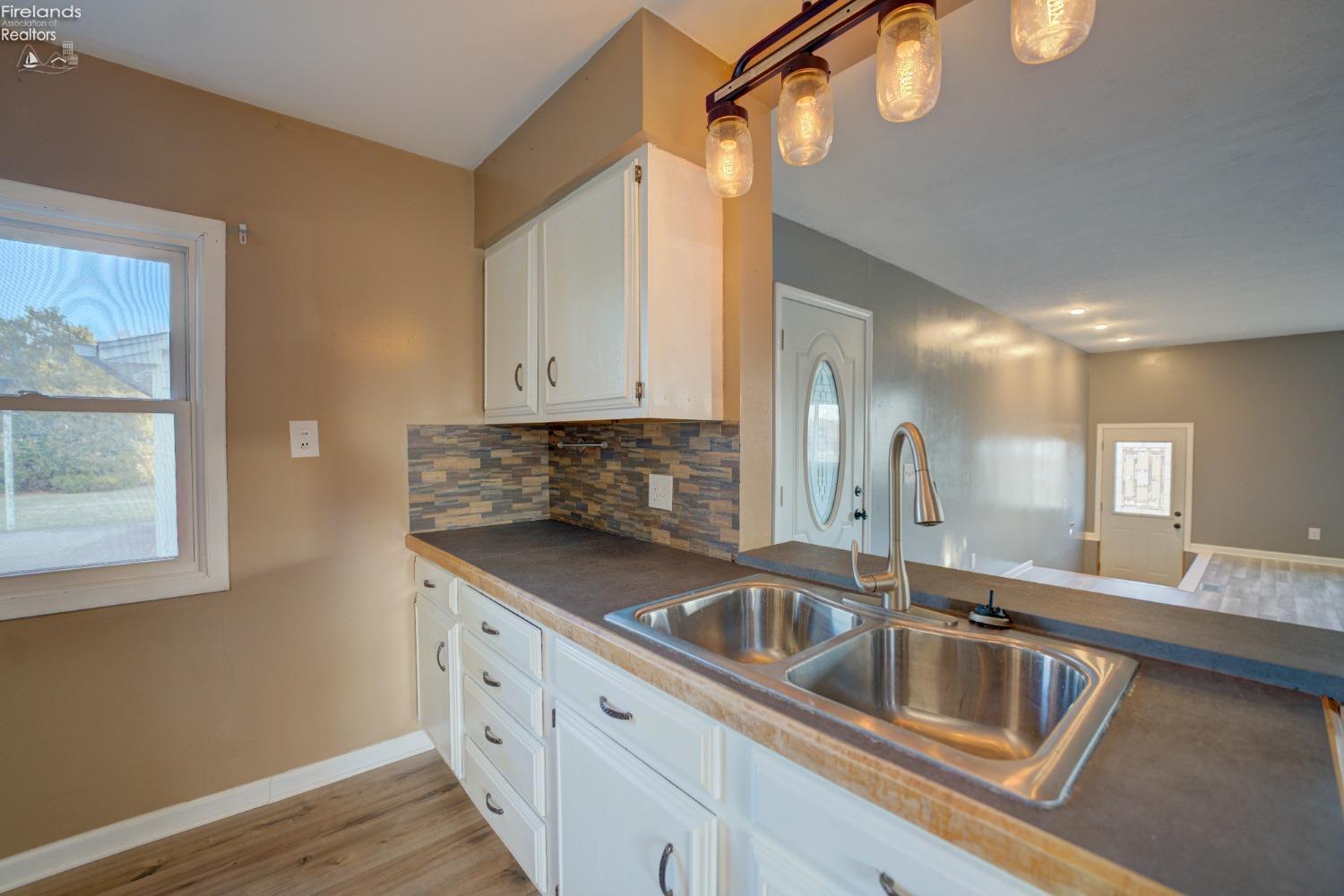 3255 Limerick Road, Clyde, Ohio image 14