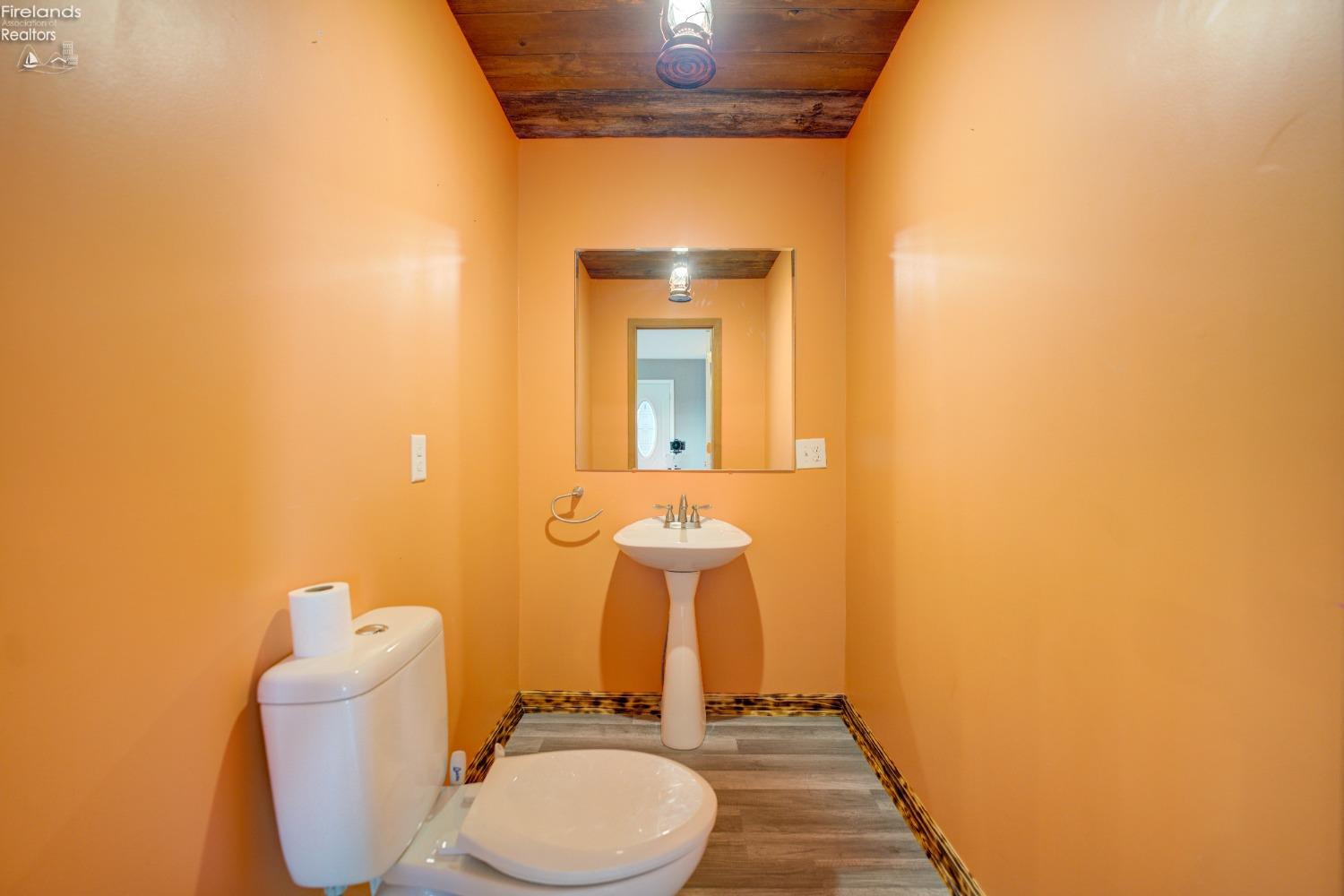 3255 Limerick Road, Clyde, Ohio image 18