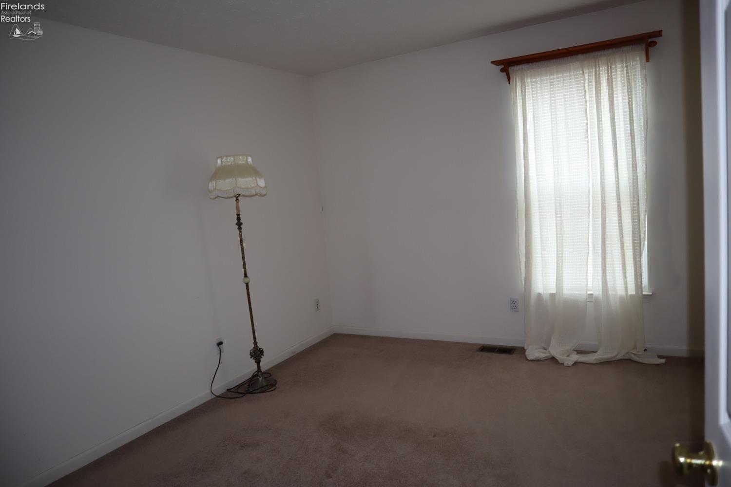 34780 Clear Creek Drive, North Ridgeville, Ohio image 11