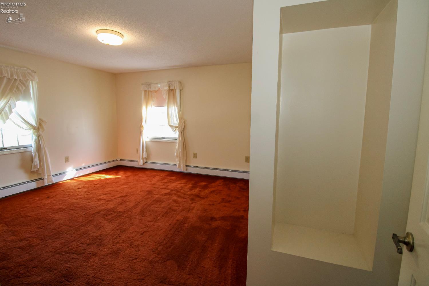 Huron, Ohio 44839, United States, 3 Bedrooms Bedrooms, ,3 BathroomsBathrooms,Residential,Active,195590