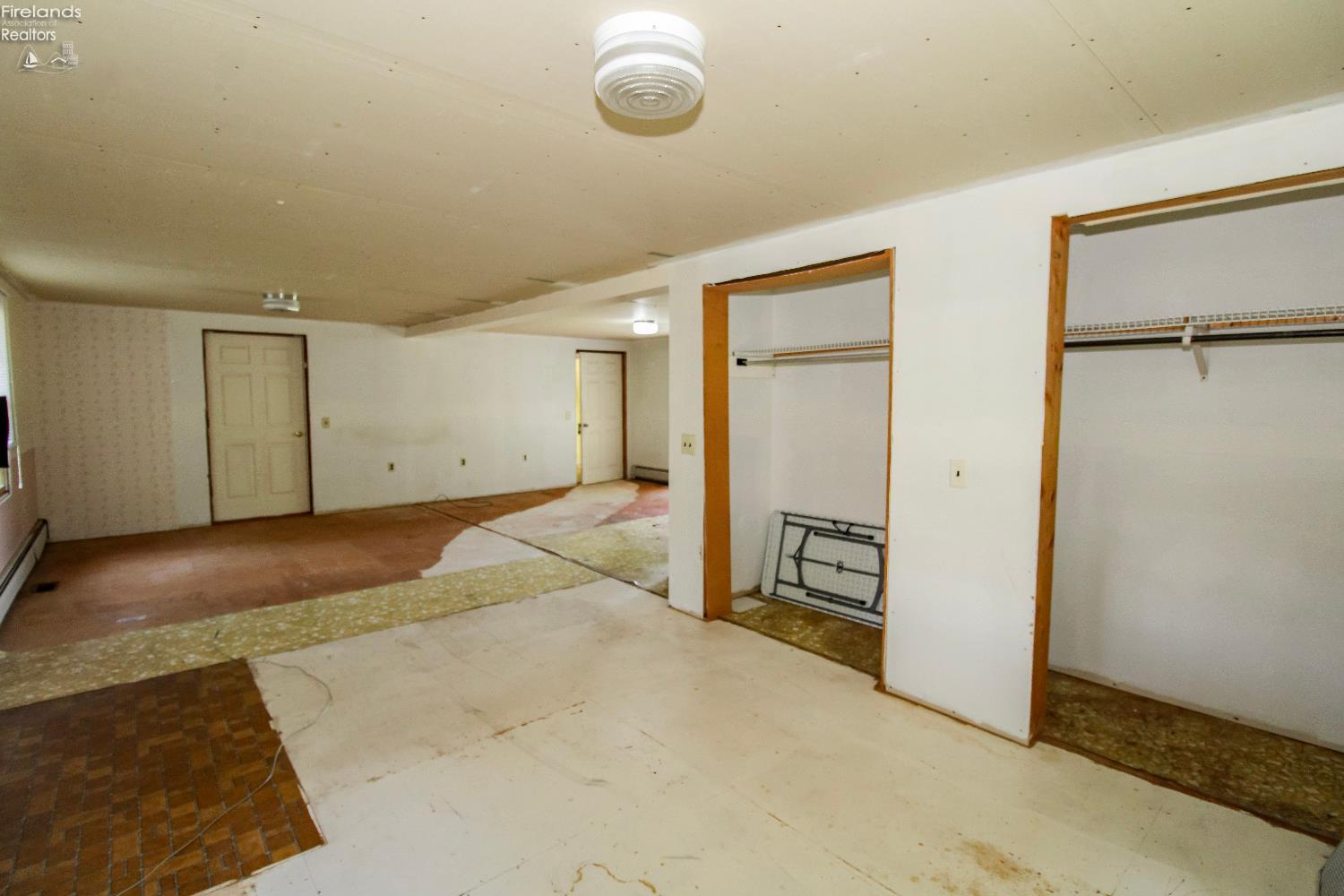 Huron, Ohio 44839, United States, 3 Bedrooms Bedrooms, ,3 BathroomsBathrooms,Residential,Active,195590