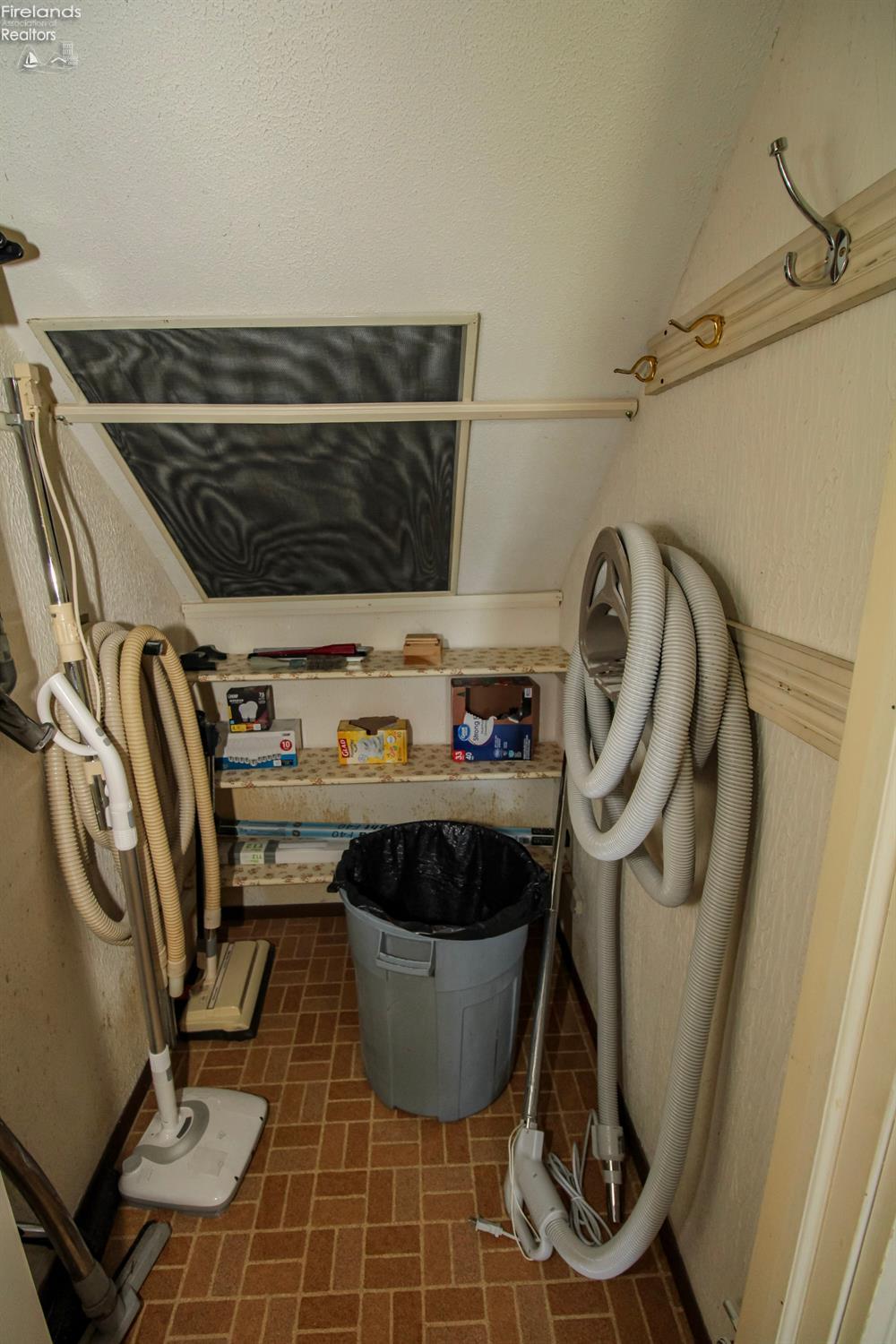 Huron, Ohio 44839, United States, 3 Bedrooms Bedrooms, ,3 BathroomsBathrooms,Residential,Active,195590