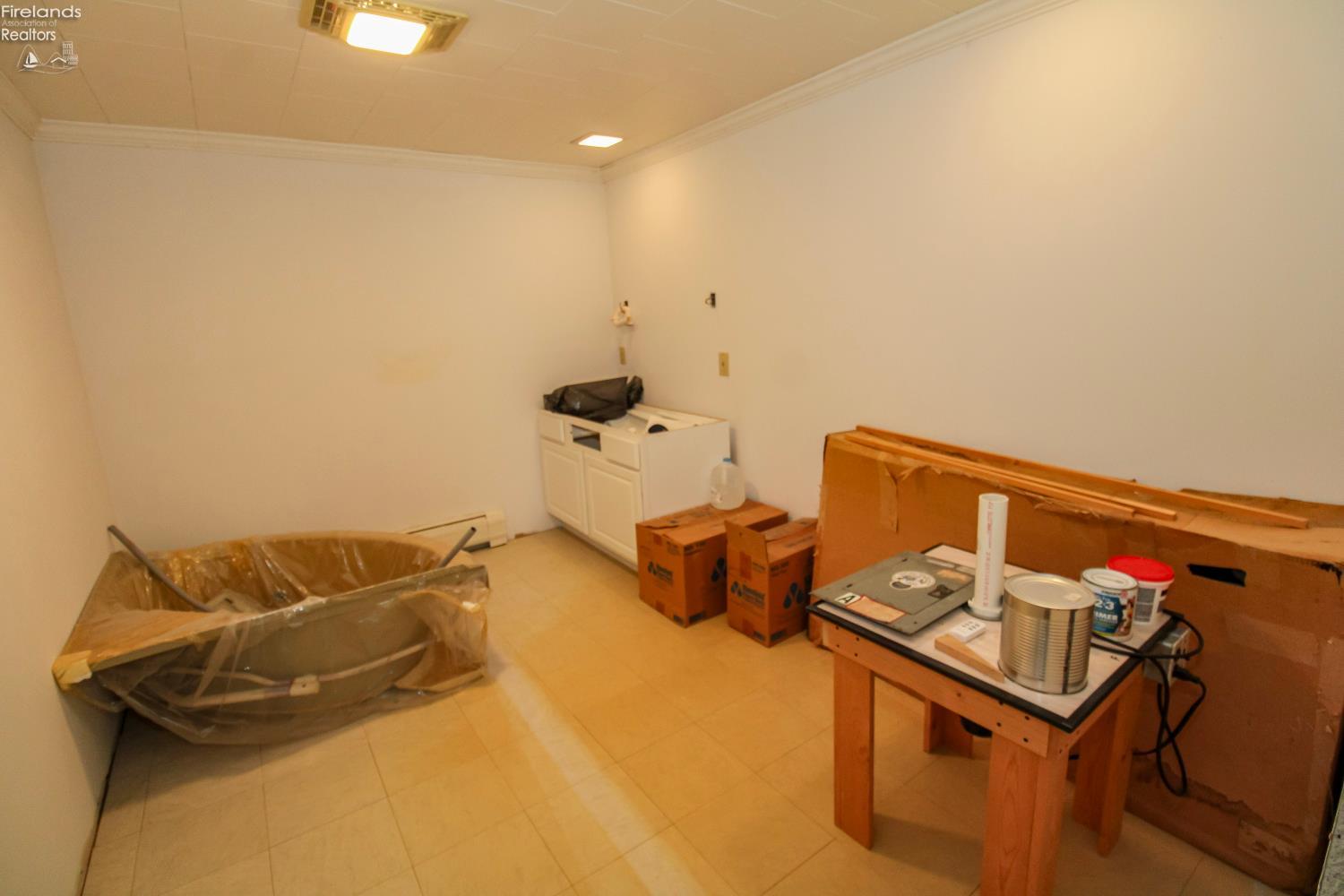 Huron, Ohio 44839, United States, 3 Bedrooms Bedrooms, ,3 BathroomsBathrooms,Residential,Active,195590