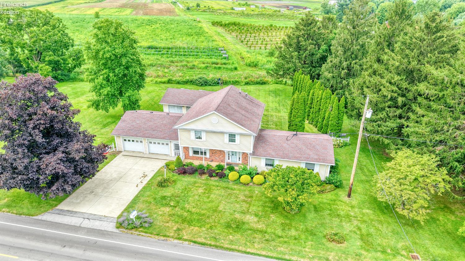 Huron, Ohio 44839, United States, 3 Bedrooms Bedrooms, ,3 BathroomsBathrooms,Residential,Active,195590