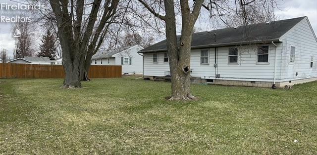 321 Elwood Avenue, Fostoria, Ohio image 3