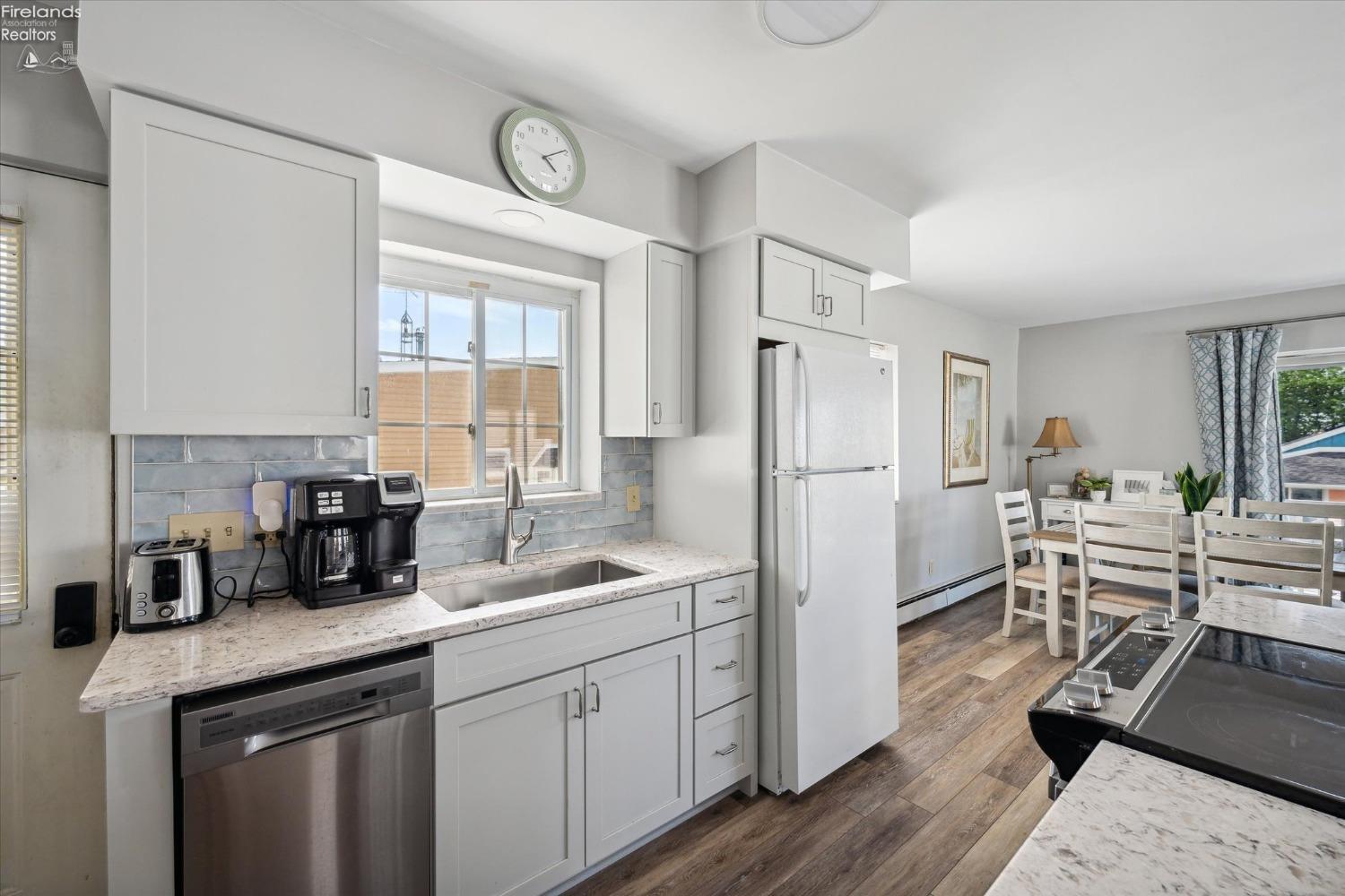 6807 N Pearl Avenue, Oak Harbor, Ohio image 14