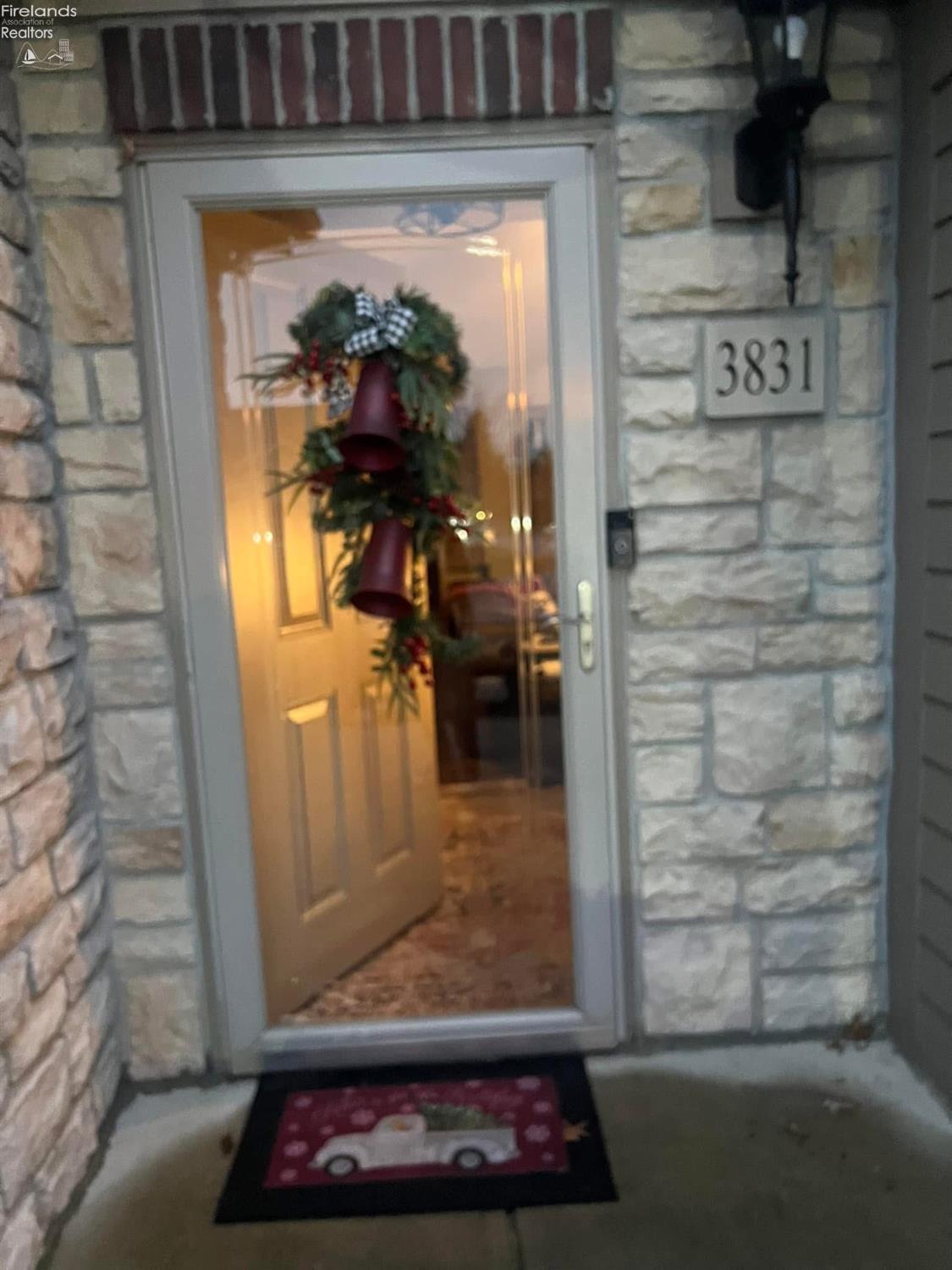 Huron, Ohio 44839, United States, 3 Bedrooms Bedrooms, ,2 BathroomsBathrooms,Residential,Contingent,8606