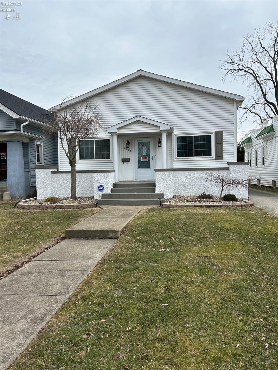 1314 Waverly Road, Sandusky, Ohio image 1