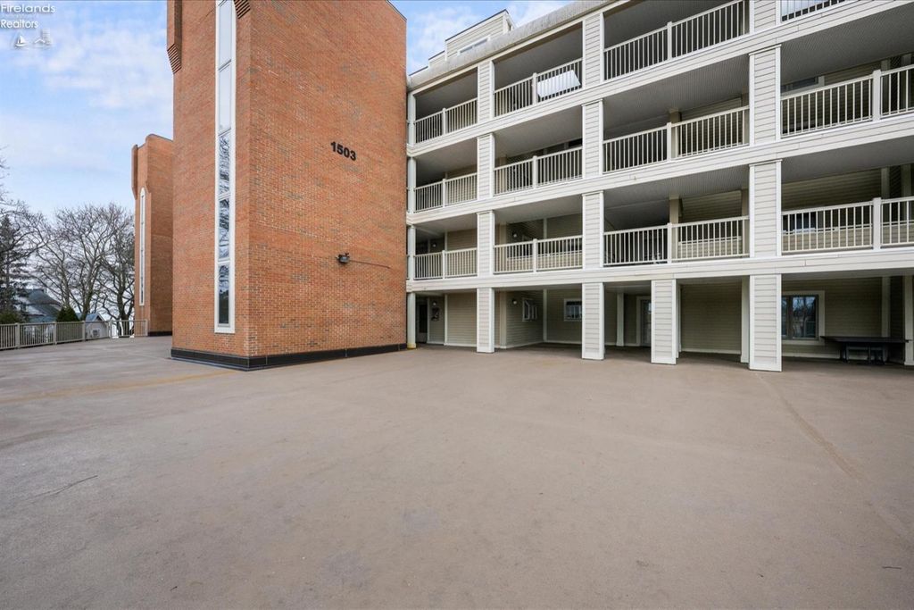 1503 E Cleveland 223, Huron, OH 44839, MLS 20240661 Howard Hanna