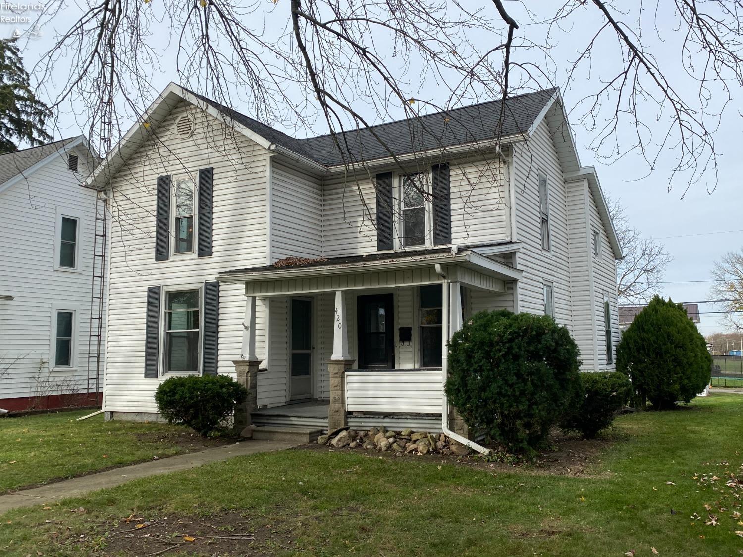 420 W Maple Street, Willard, Ohio image 2