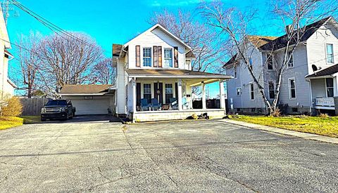 Homes For Sale - 221 Broad Street<br/> Bellevue, OH 44811