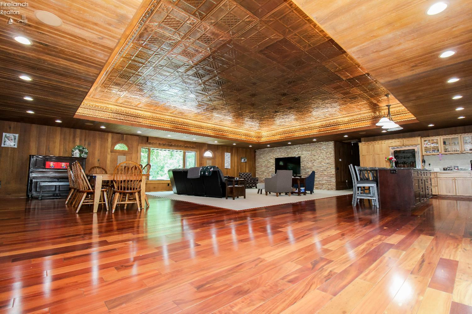 Norwalk, Ohio 44857, United States, 3 Bedrooms Bedrooms, ,3 BathroomsBathrooms,Residential,Active,156469