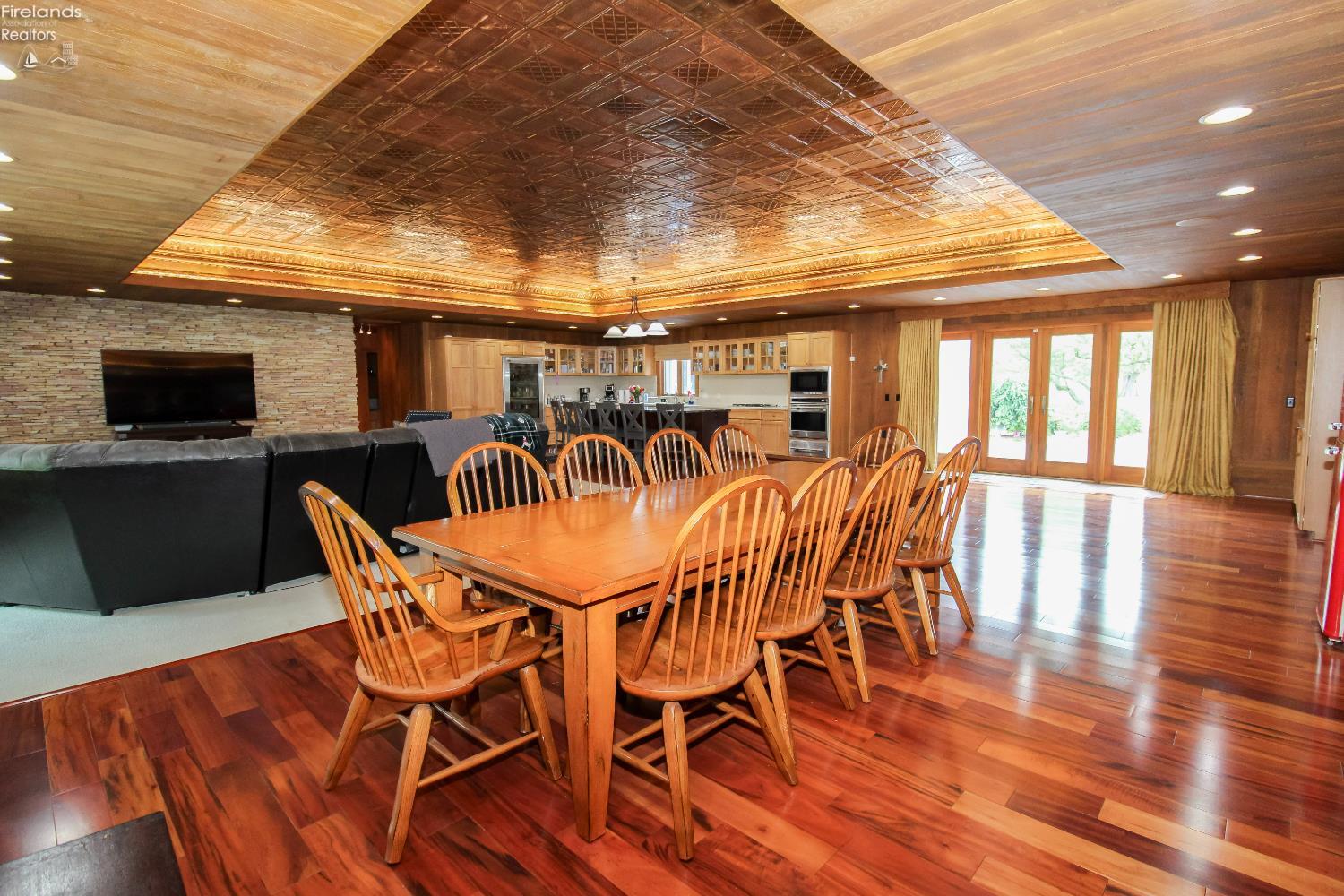 Norwalk, Ohio 44857, United States, 3 Bedrooms Bedrooms, ,3 BathroomsBathrooms,Residential,Active,156469