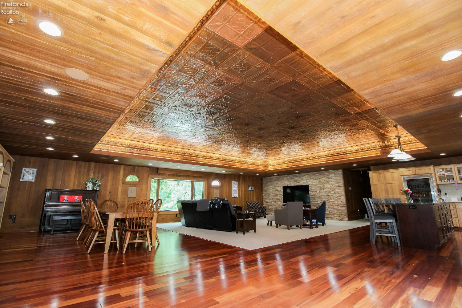 Norwalk, Ohio 44857, United States, 3 Bedrooms Bedrooms, ,3 BathroomsBathrooms,Residential,Active,156469