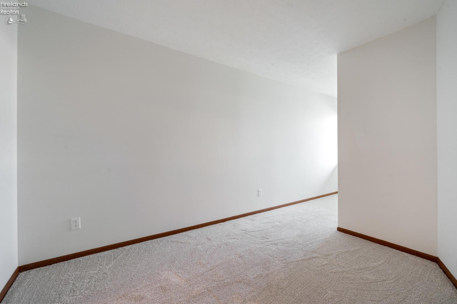1789 N Windward Drive, Port Clinton, Ohio image 14