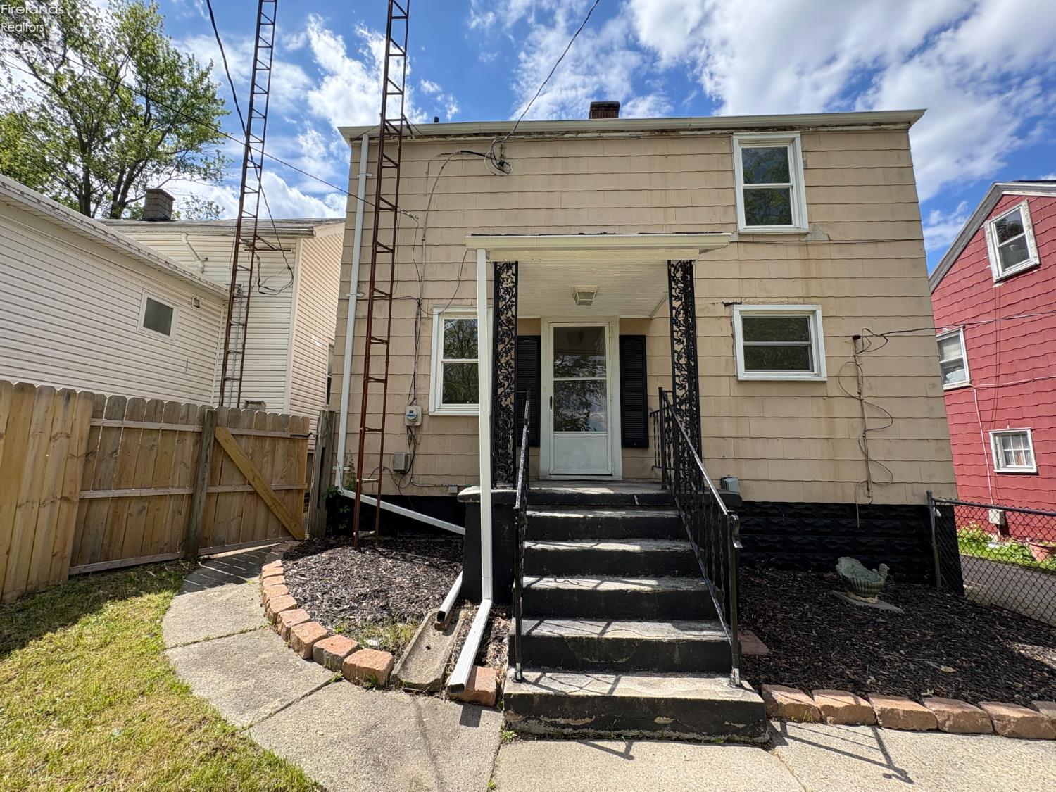 427 N Clover Street, Fremont, Ohio image 4