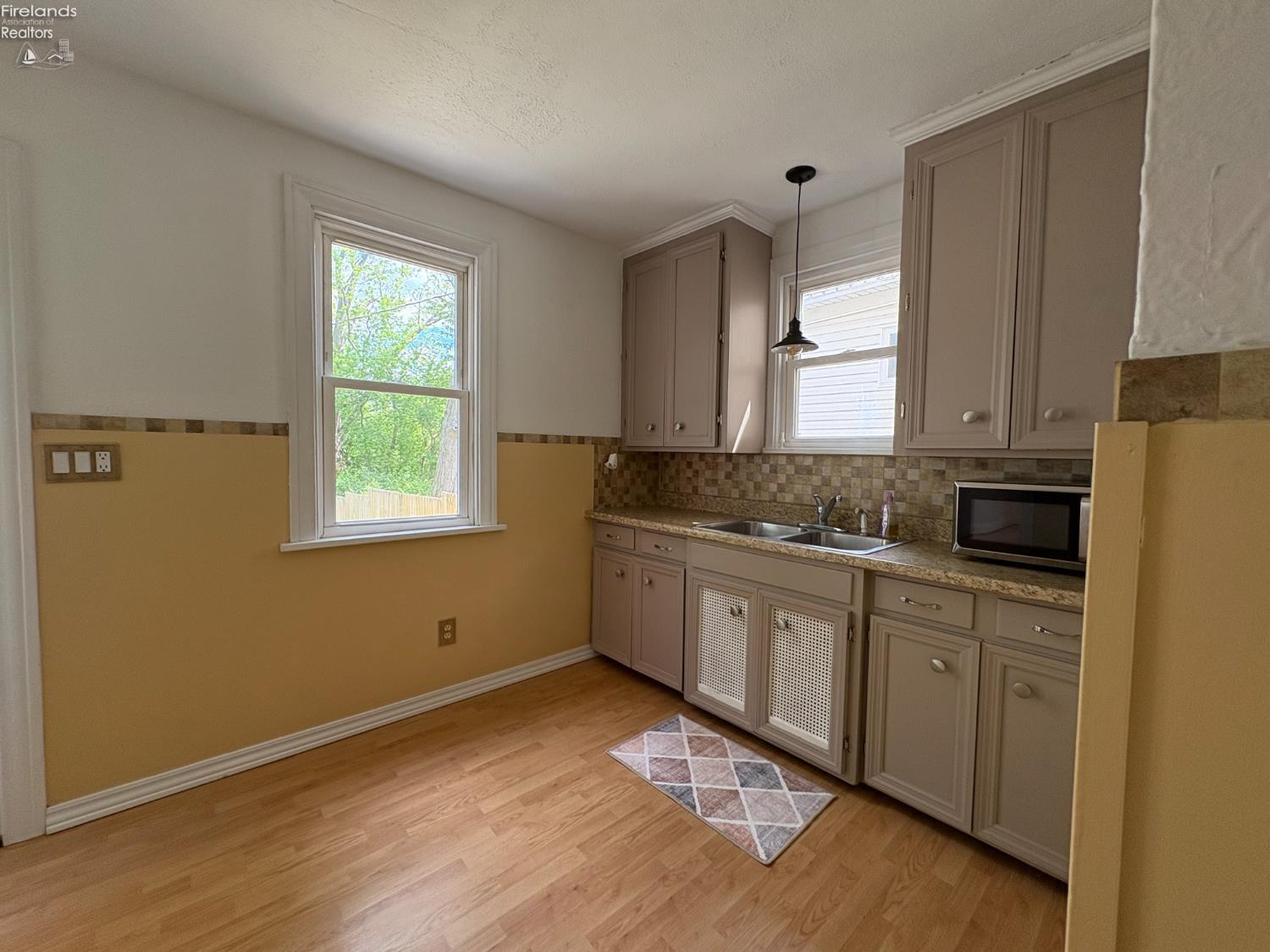 427 N Clover Street, Fremont, Ohio image 13