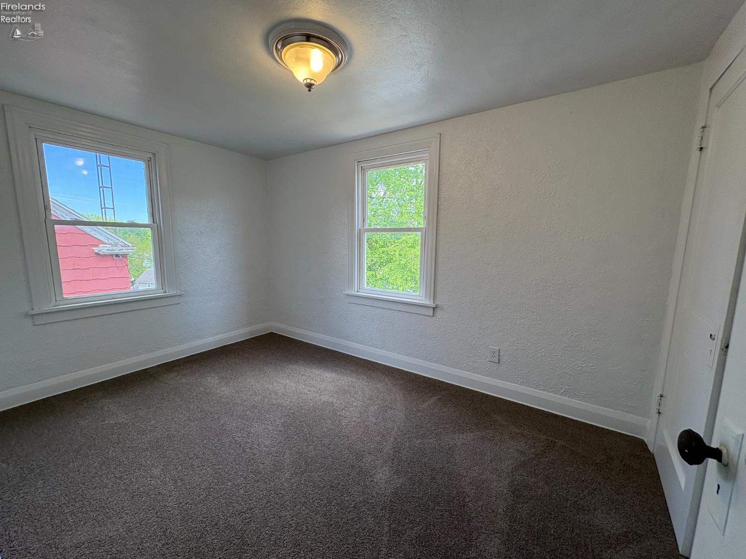 427 N Clover Street, Fremont, Ohio image 19