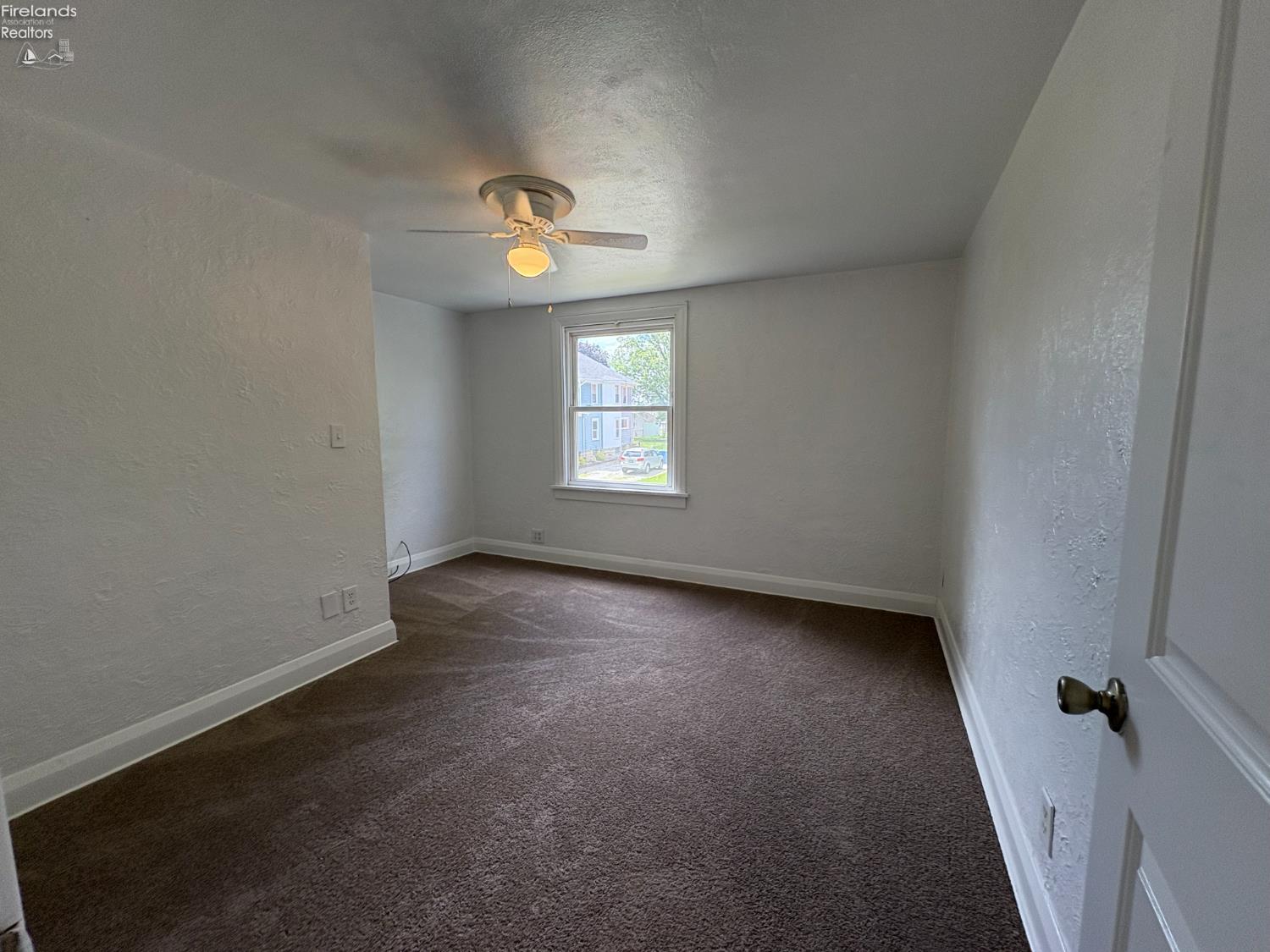 427 N Clover Street, Fremont, Ohio image 14