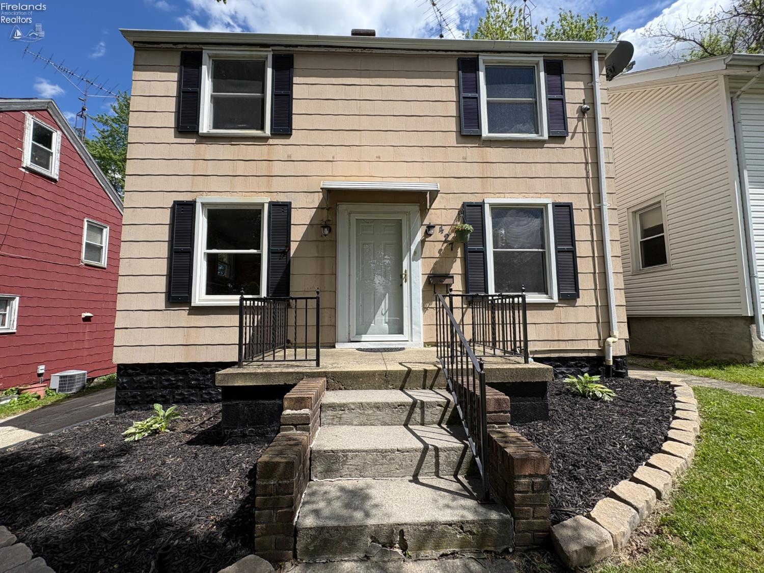 427 N Clover Street, Fremont, Ohio image 1