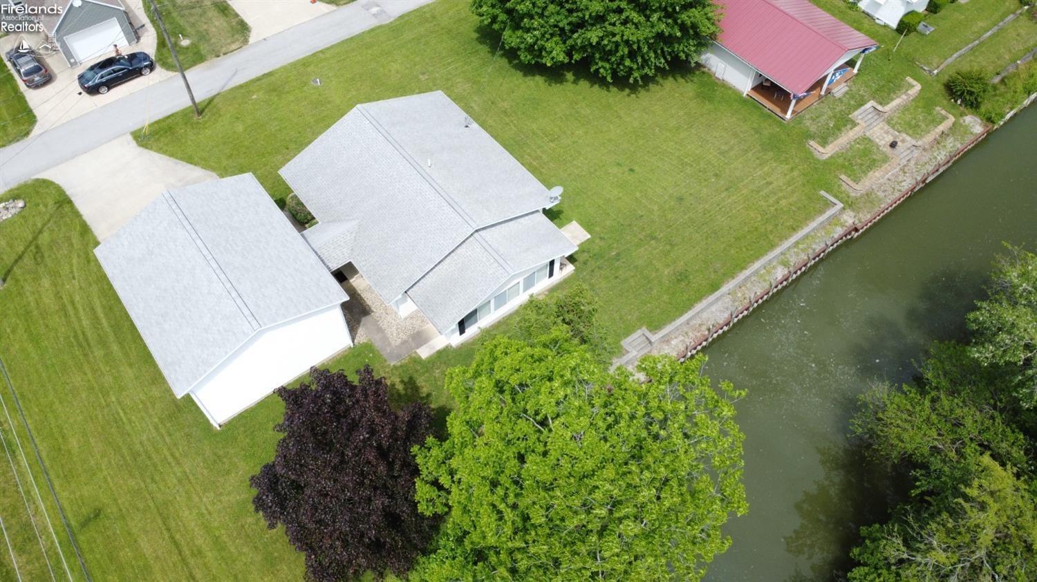 5416 E Channel Drive, Port Clinton, Ohio image 4