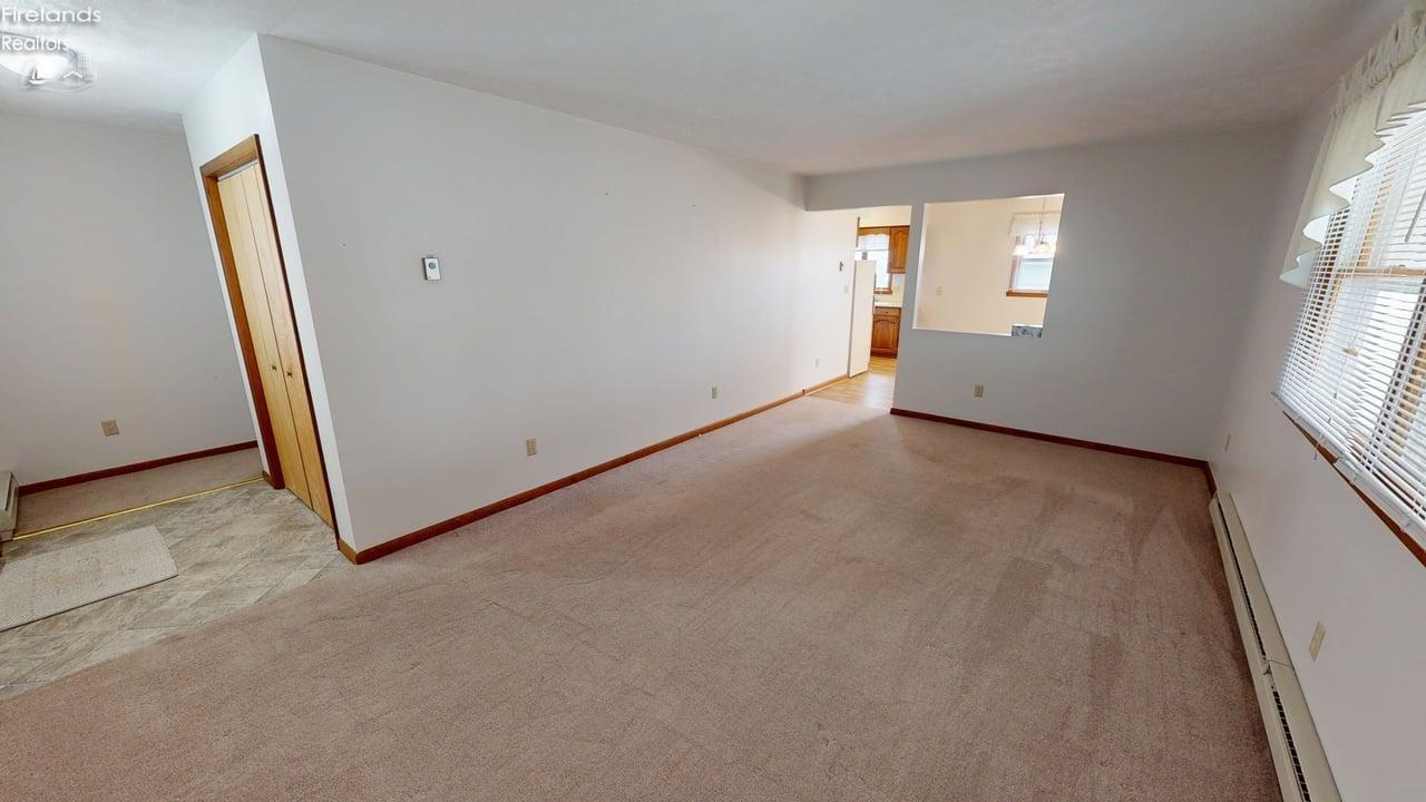 5416 E Channel Drive, Port Clinton, Ohio image 45