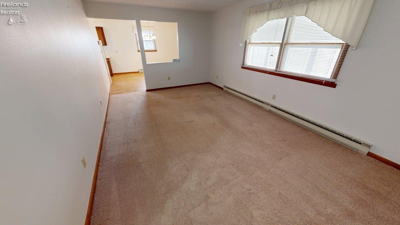 5416 E Channel Drive, Port Clinton, Ohio image 47