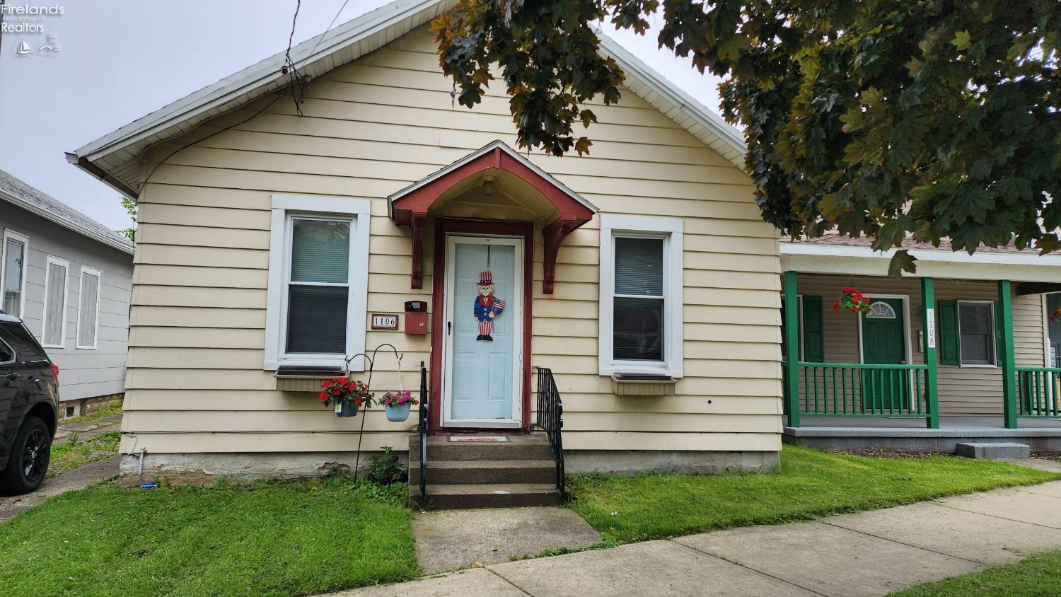 Sandusky, Ohio 44870, United States, 2 Bedrooms Bedrooms, ,1 BathroomBathrooms,Residential,Contingent,16569