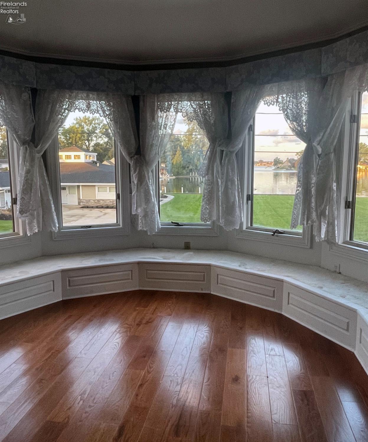 Sandusky, Ohio 44870, United States, 4 Bedrooms Bedrooms, ,5 BathroomsBathrooms,Residential,Coming Soon,166274