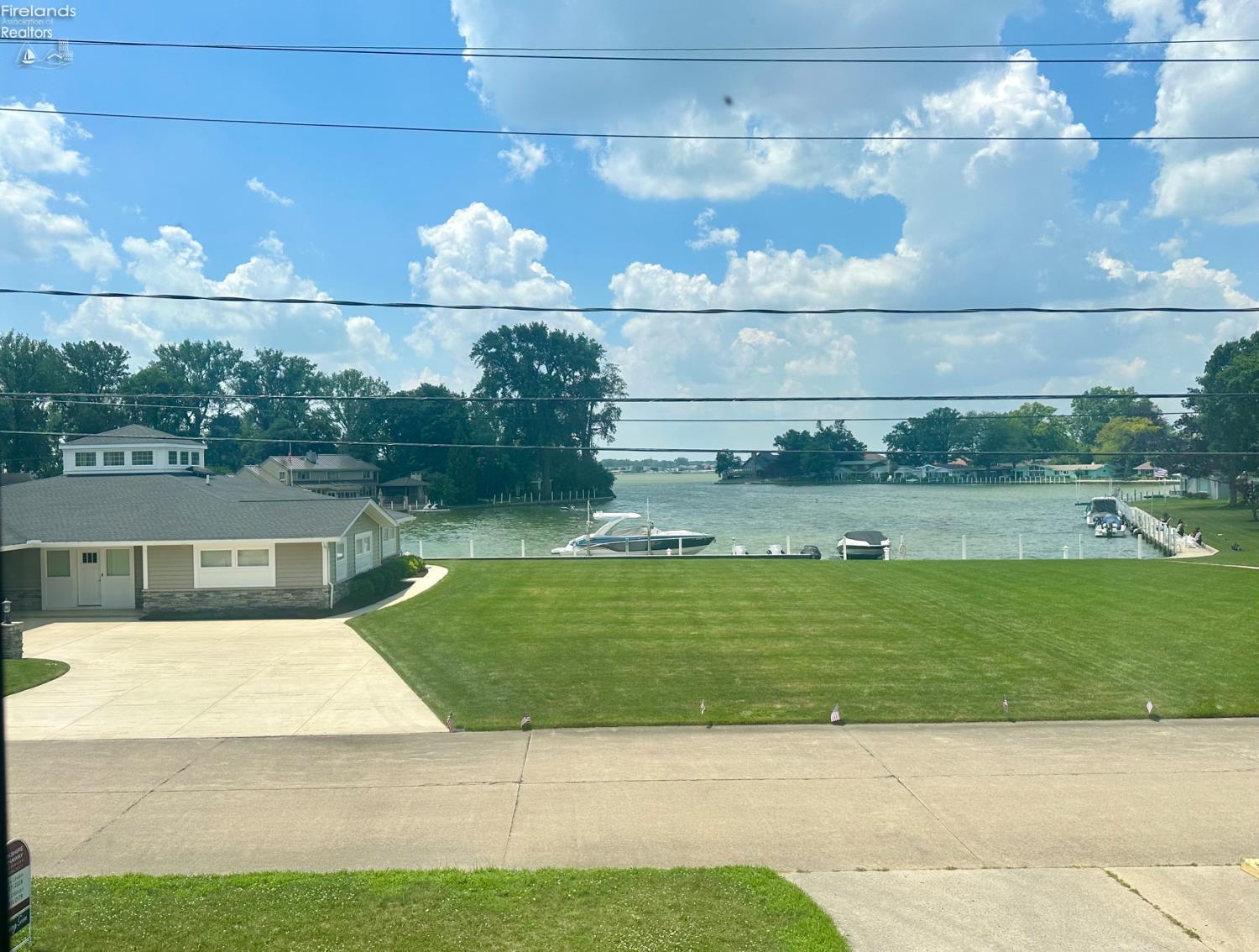 Sandusky, Ohio 44870, United States, 4 Bedrooms Bedrooms, ,5 BathroomsBathrooms,Residential,Coming Soon,166274