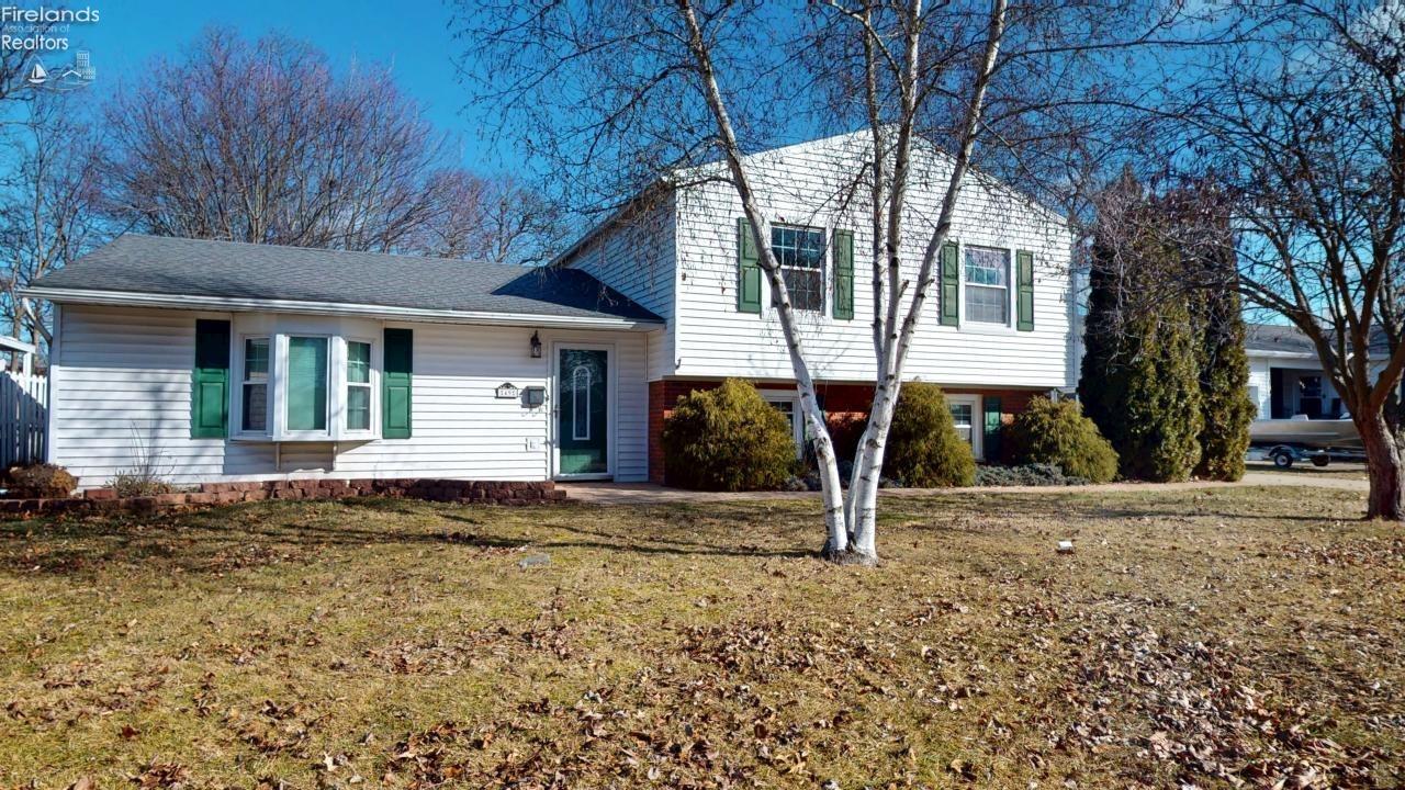 49 W Crestwood Drive, Willard, Ohio image 1