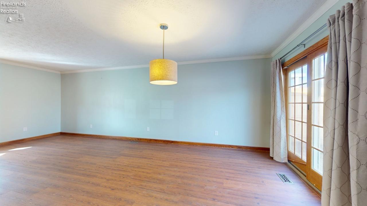 49 W Crestwood Drive, Willard, Ohio image 14