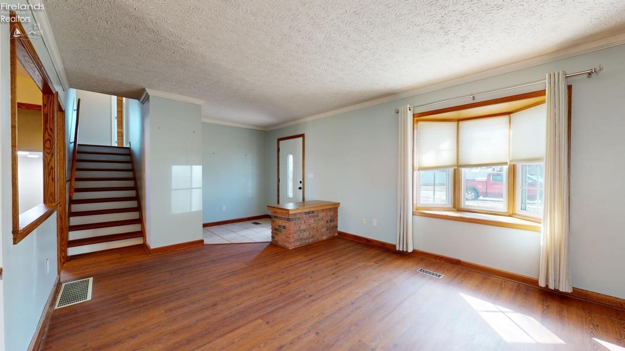 49 W Crestwood Drive, Willard, Ohio image 16