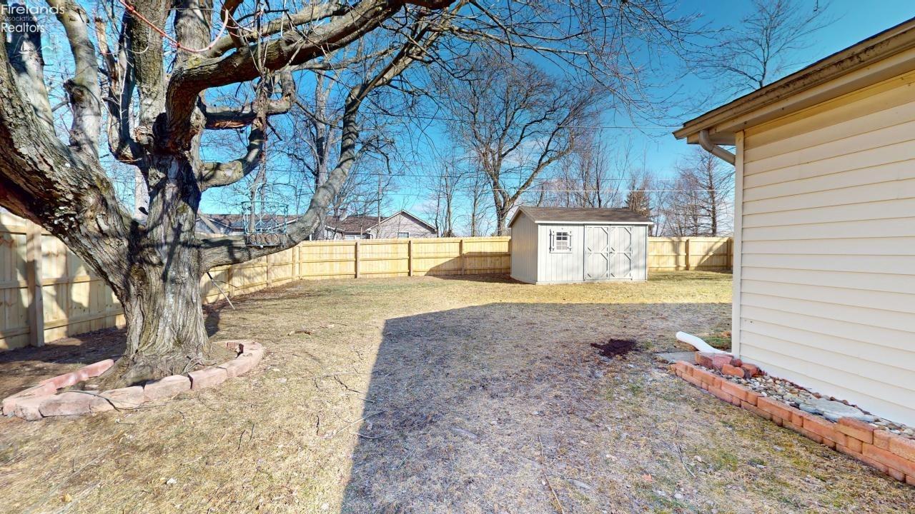 49 W Crestwood Drive, Willard, Ohio image 34