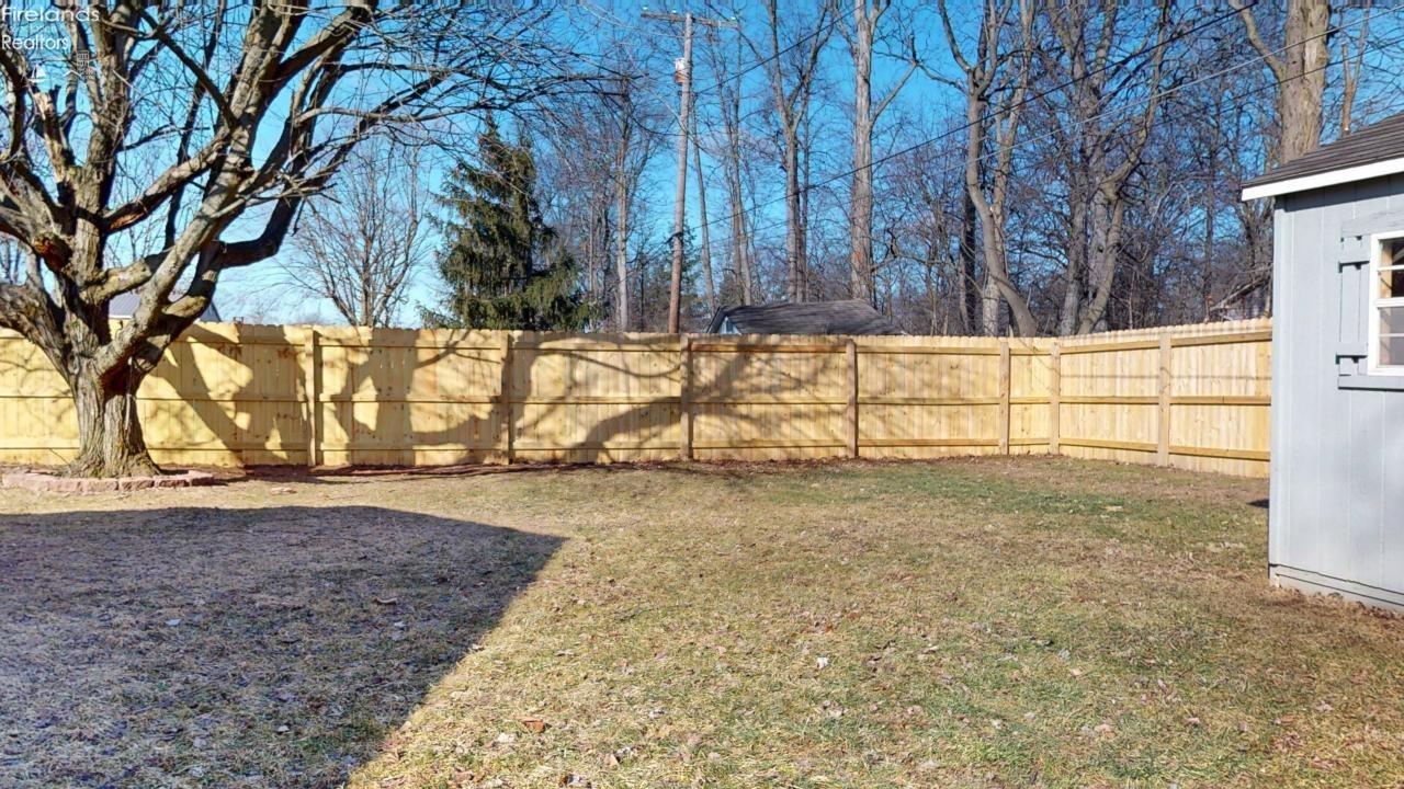 49 W Crestwood Drive, Willard, Ohio image 32