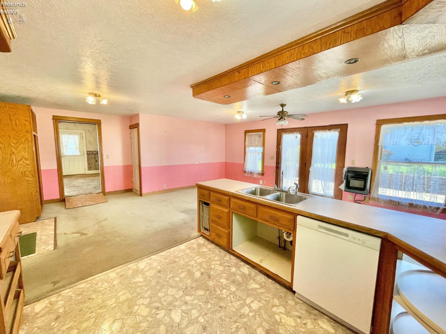 244 Pleasant Street, Bellevue, Texas image 27