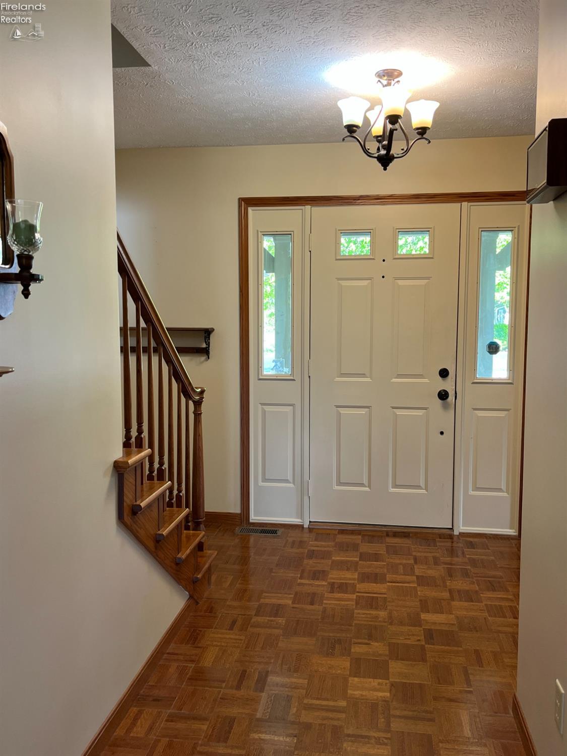 378 Lelar Street, Tiffin, Ohio image 3