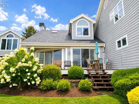 Condo For Sale - 1144 By The Shores Dr #B<br/> Huron, OH 44839