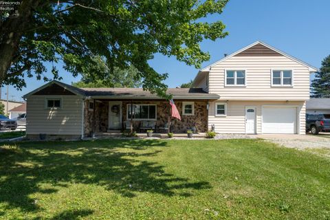 Homes For Sale - 818 W Front Street<br/> Pemberville, OH 43450