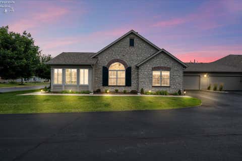 Photo for 2749 N Canterbury D