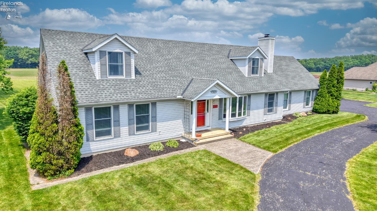 Sandusky, Ohio 44870, United States, 4 Bedrooms Bedrooms, ,3 BathroomsBathrooms,Residential,Contingent,156473