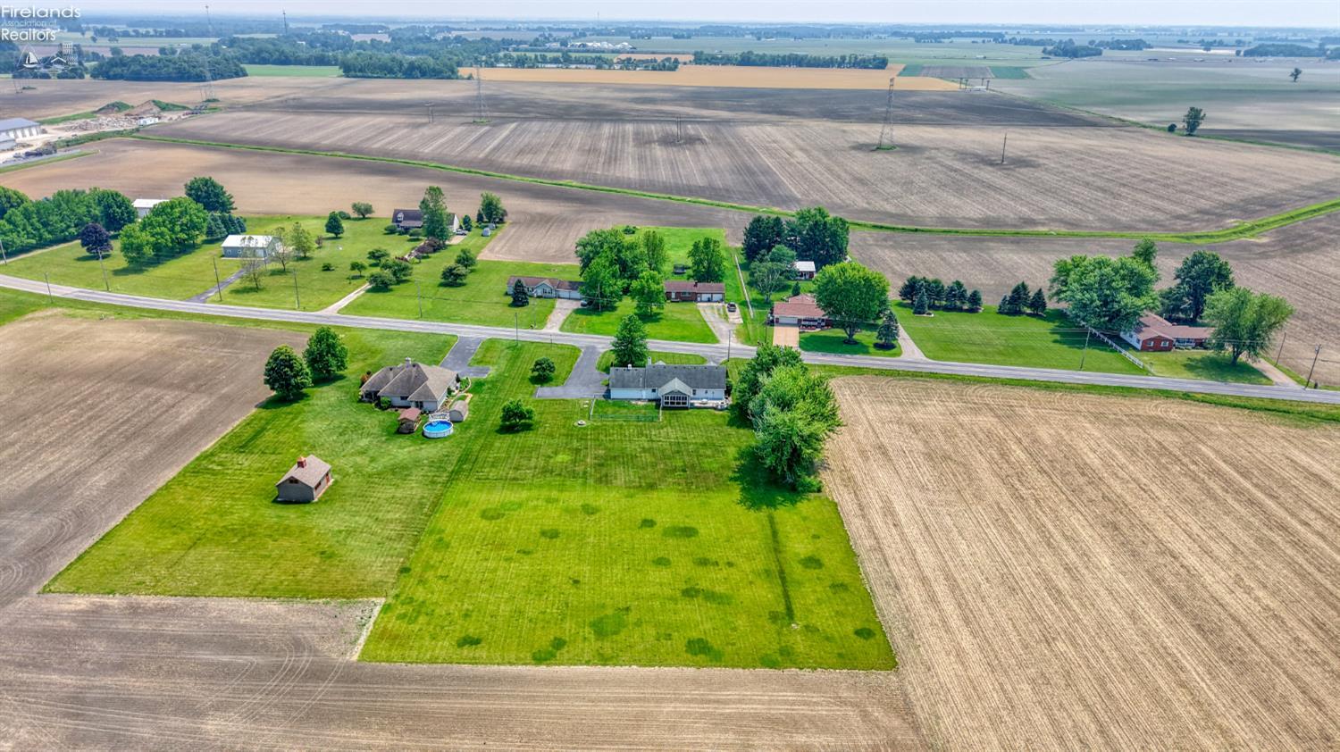 Sandusky, Ohio 44870, United States, 4 Bedrooms Bedrooms, ,3 BathroomsBathrooms,Residential,Contingent,156473